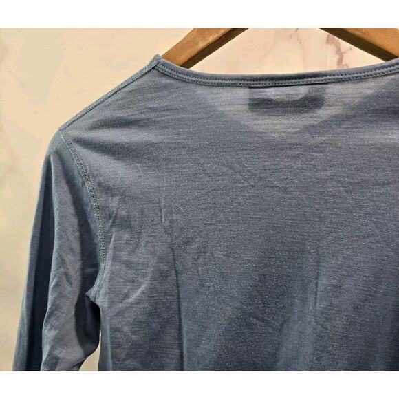 Smartwool Top Womens Large Light Blue Merino Wool Baselayer Shirt V Neck Crop - Picture 7 of 14